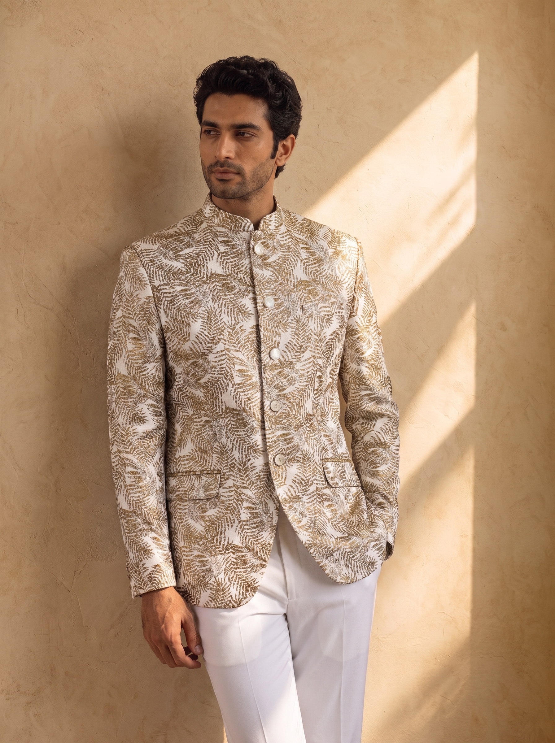 Leaves print ( gold shade )